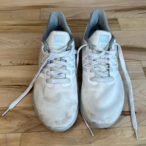 Womans Nike comfort foot bed